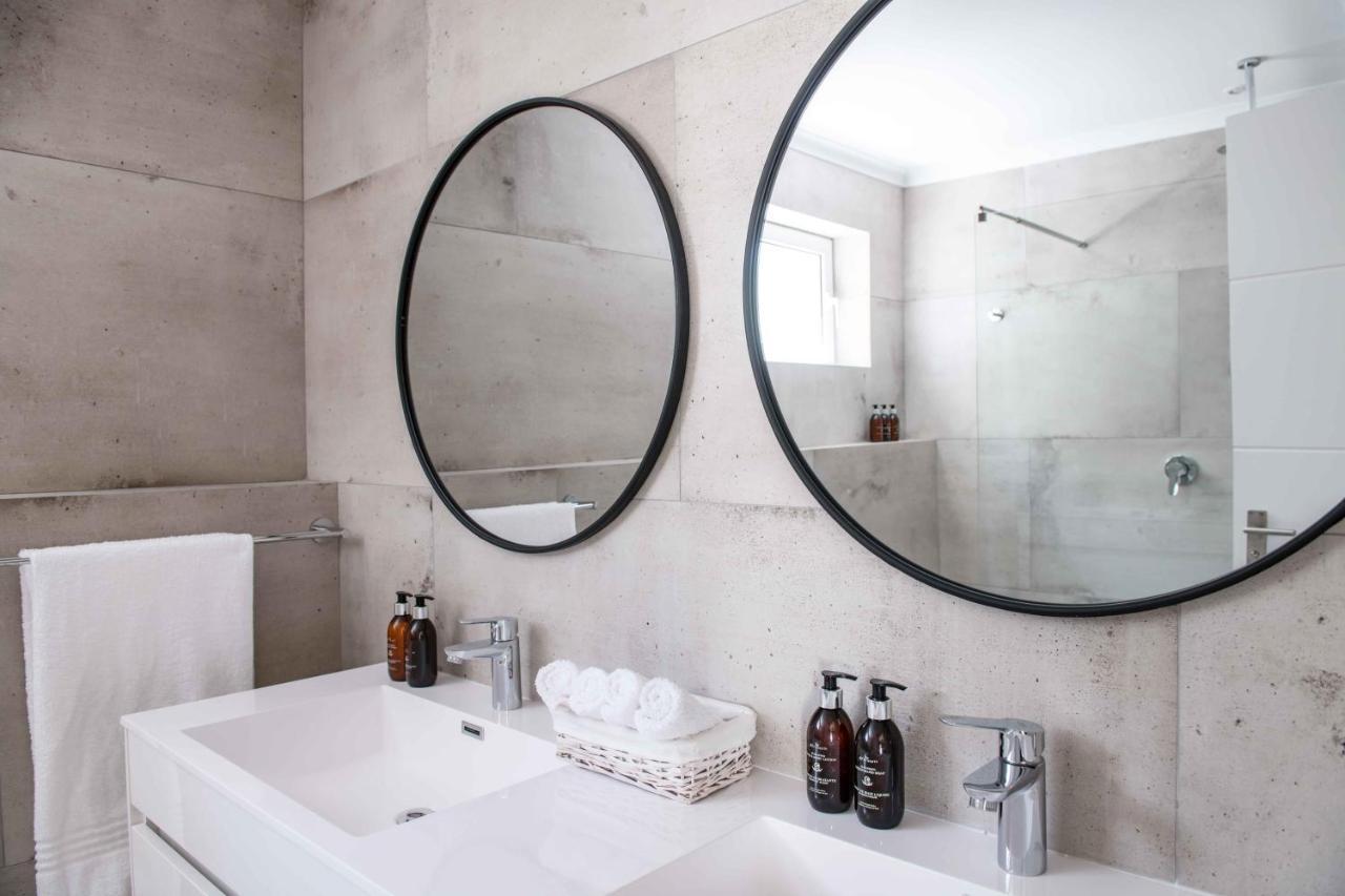 Bay Reflections Camps Bay Luxury Serviced Apartments Cape Town Exterior photo