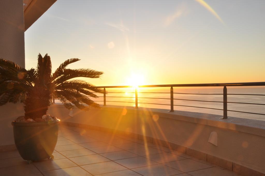 Bay Reflections Camps Bay Luxury Serviced Apartments Cape Town Room photo