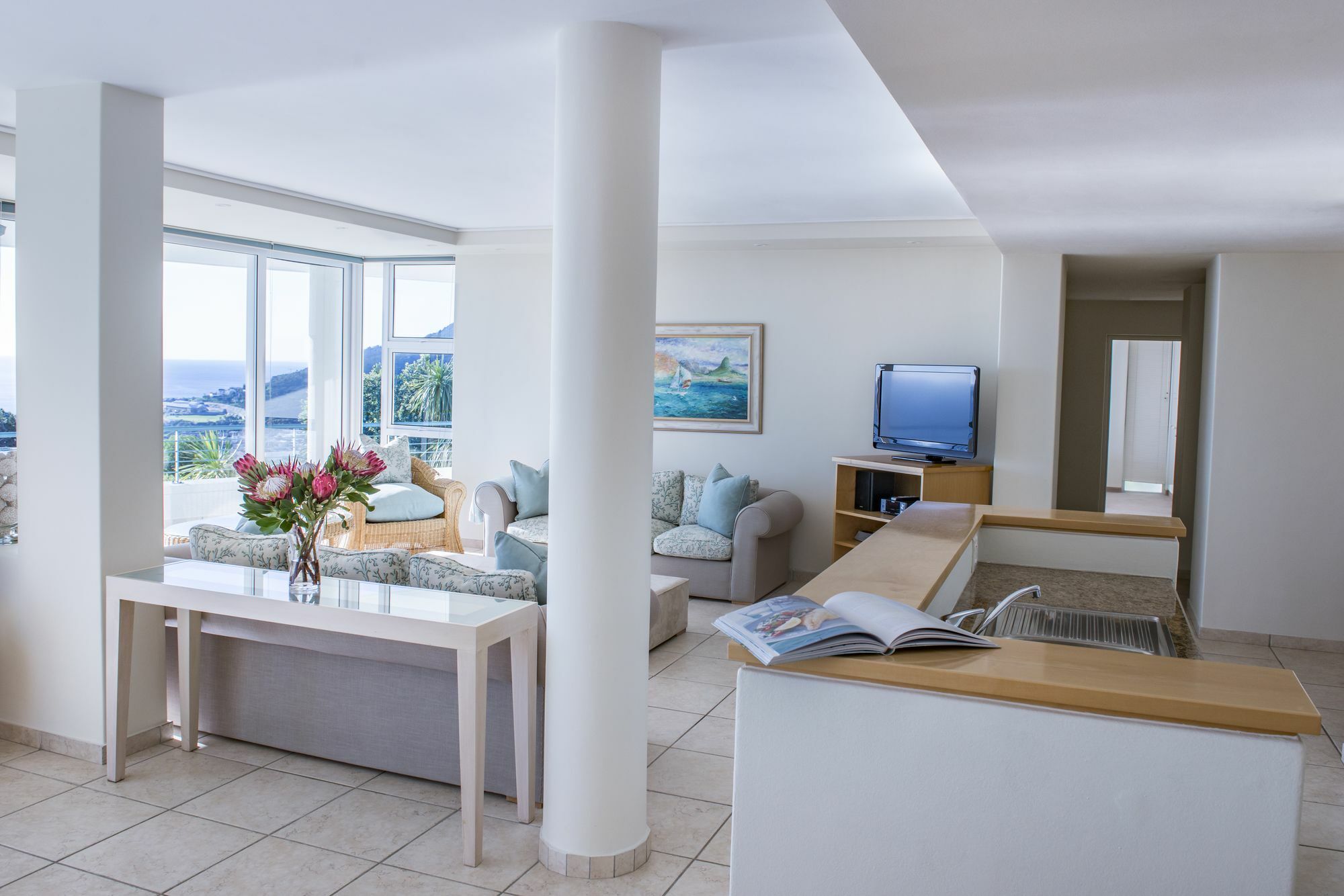 Bay Reflections Camps Bay Luxury Serviced Apartments Cape Town Exterior photo