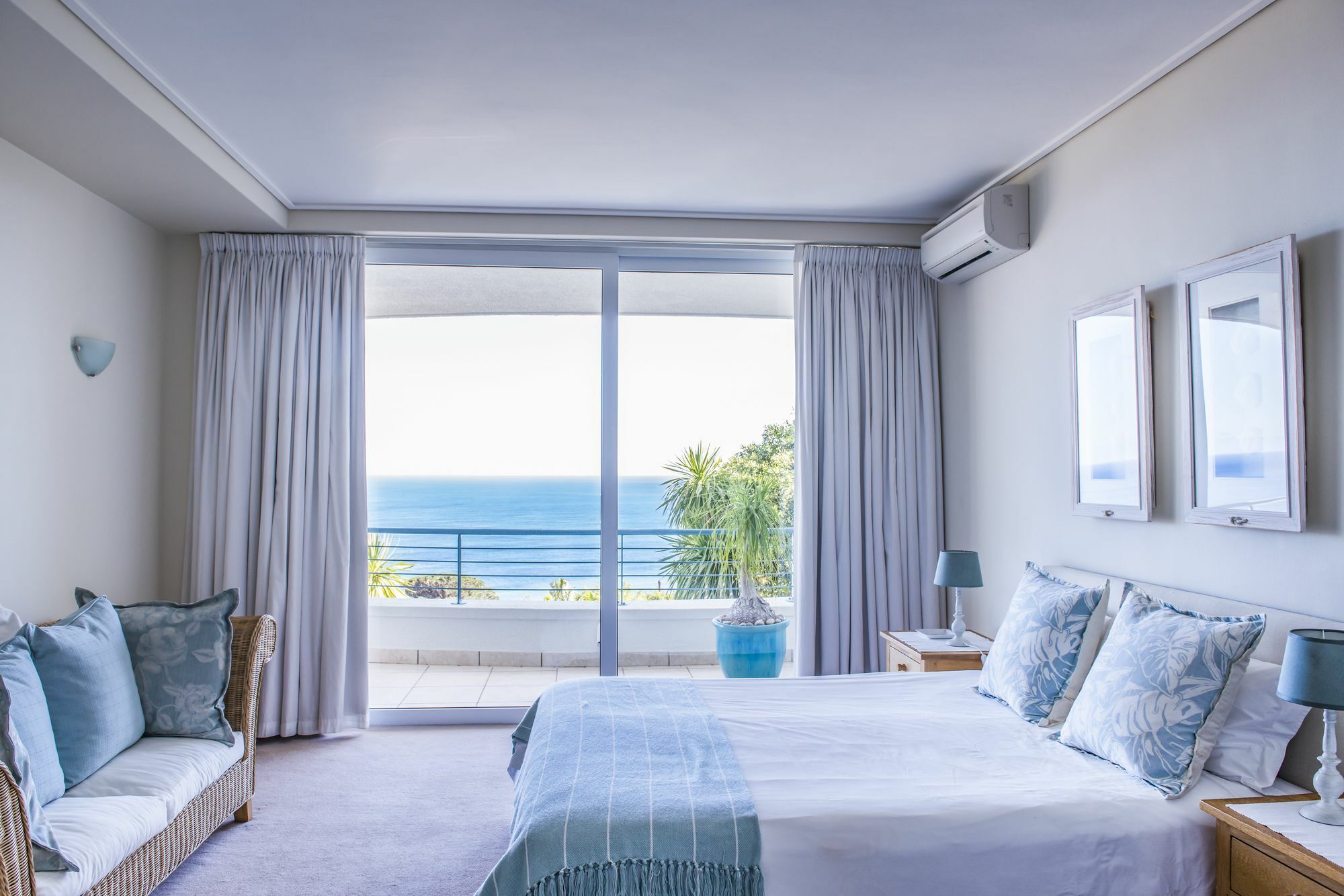 Bay Reflections Camps Bay Luxury Serviced Apartments Cape Town Exterior photo
